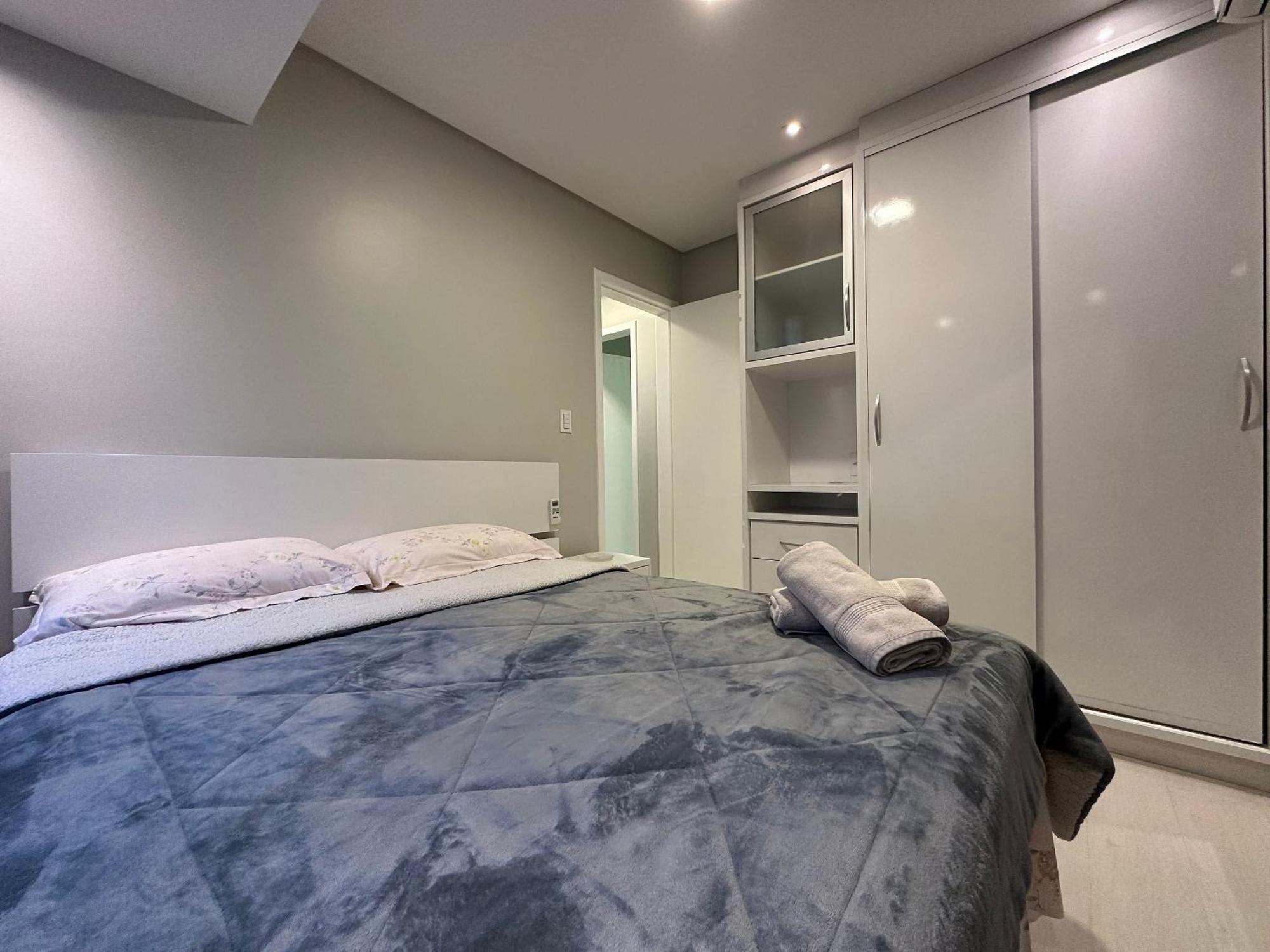 Apartamento Po01- Reformado| 2 Quartos| Tela Protecao| Garagem *