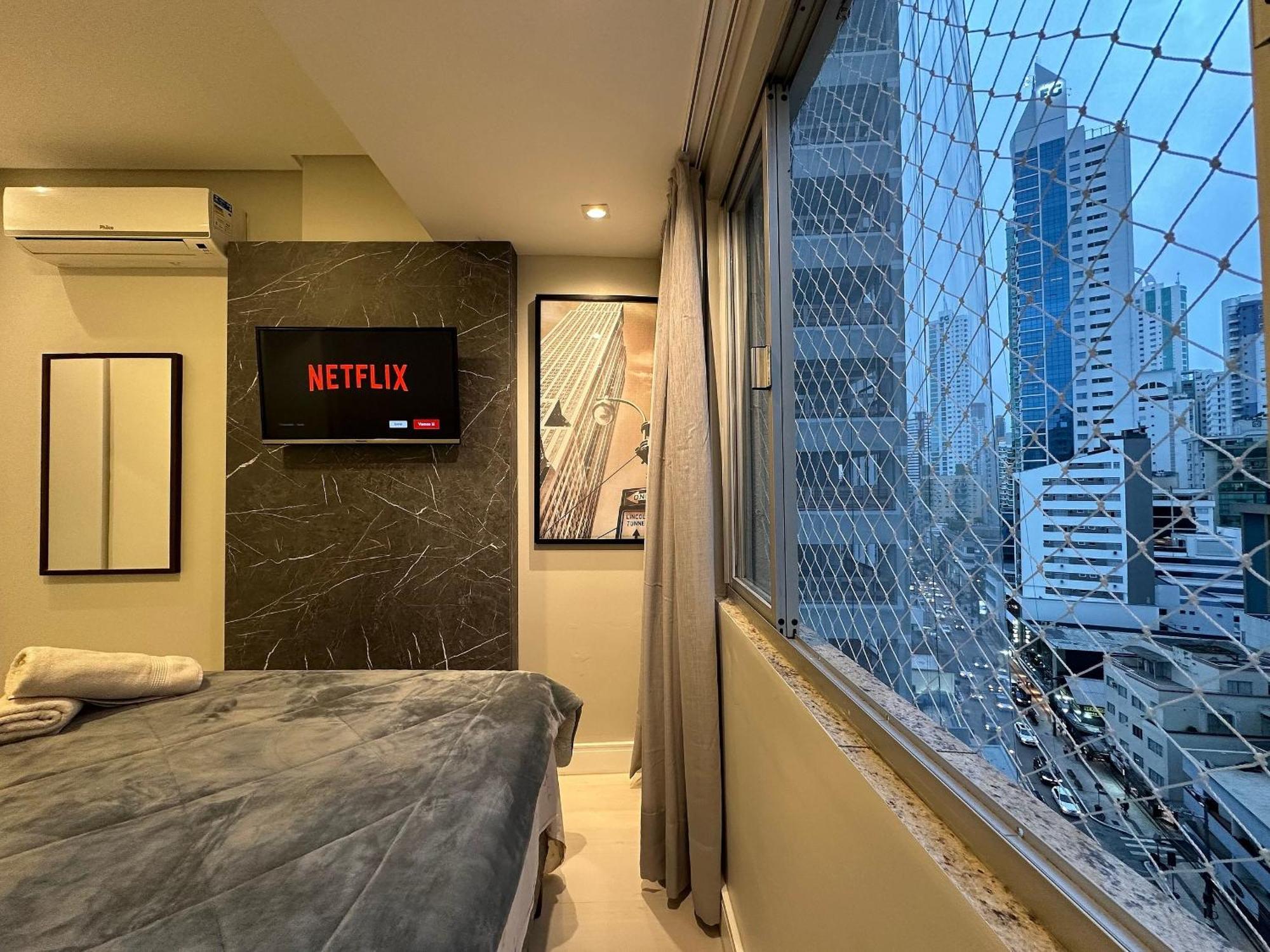 Apartamento Po01- Reformado| 2 Quartos| Tela Protecao| Garagem Balneario Camboriu